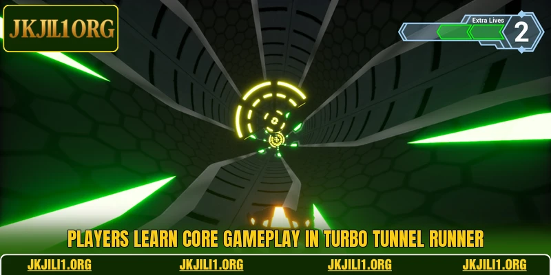 Players learn core gameplay in Turbo Tunnel Runner